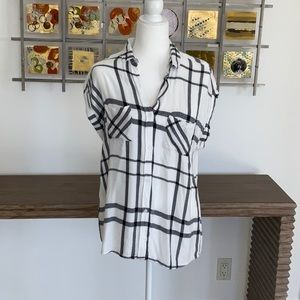 Rails button down shirt Size M